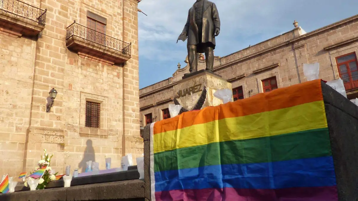 Memorial por las víctimas de crímenes de odio en Plaza de Armas